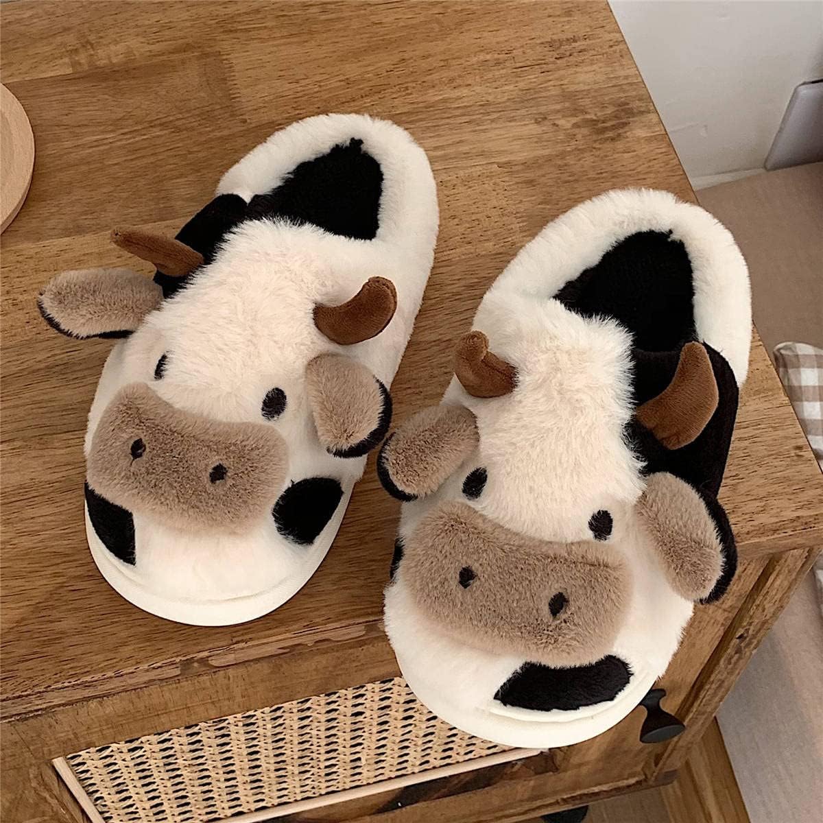MA532 Fuzzy Cow Slipper - 36-37