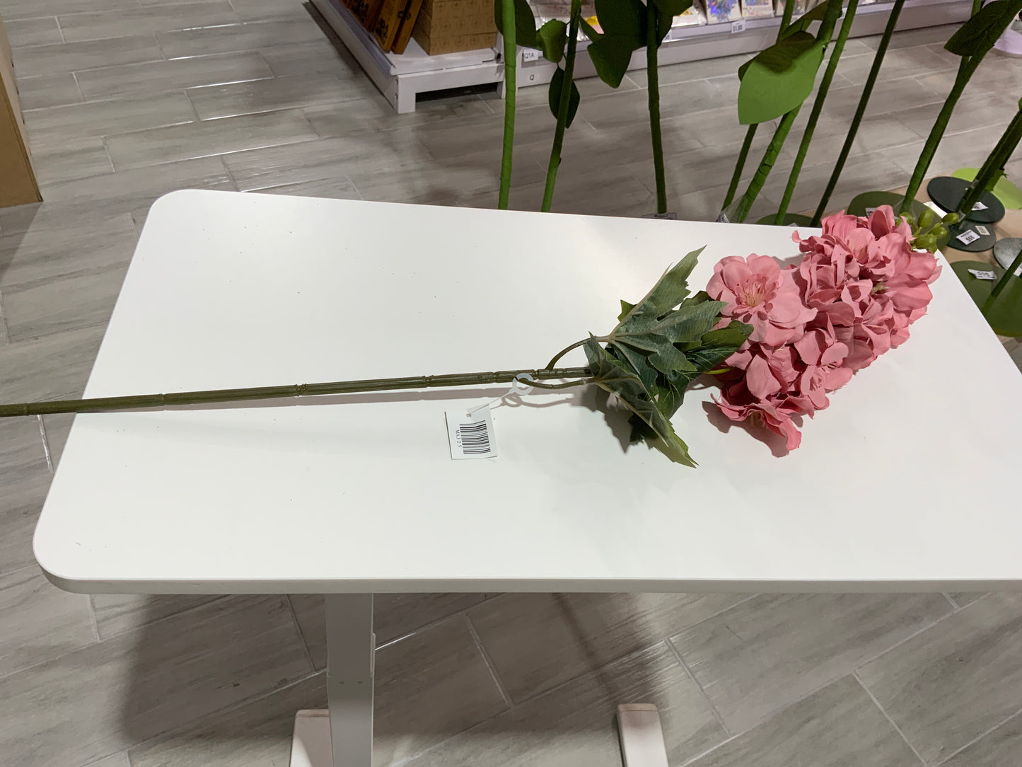 MA325 - Delphinium Cascade – 32,8"