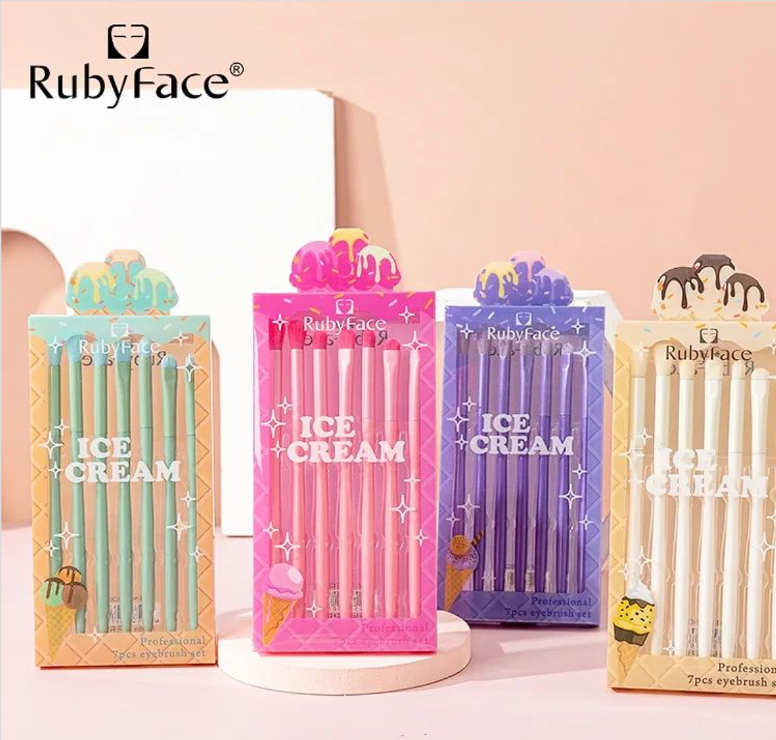 BQL04 Ice Cream Makeup Brushes 4Pcs - Purple
