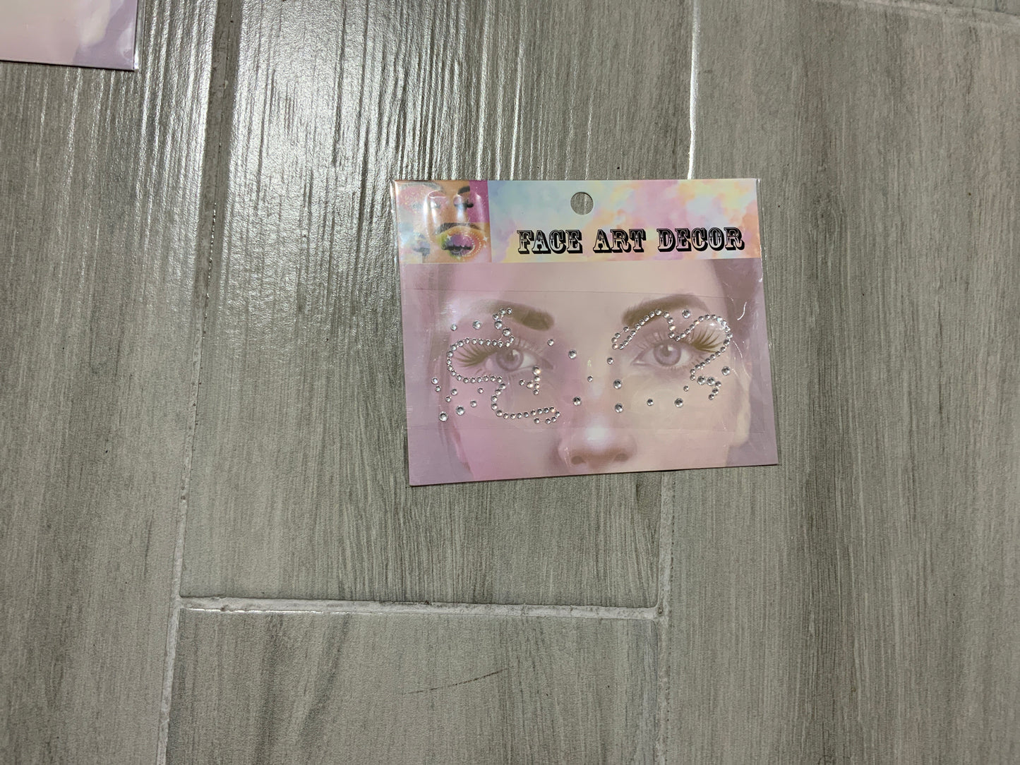 MA452 Gems Face Art Sticker