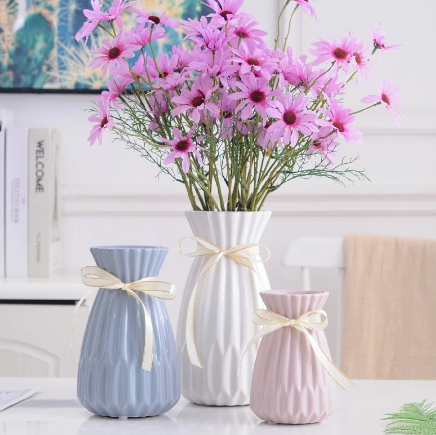 MA240-3 Small White Bow Vase