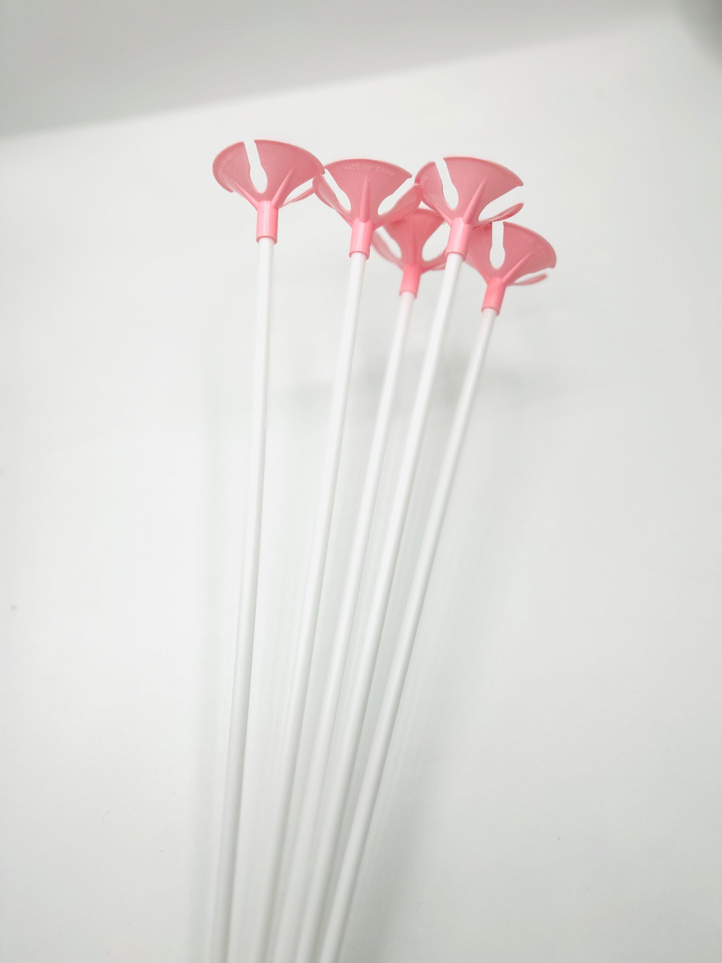 MA347 - Set of 50 Balloon Sticks with Cups, 16.53"