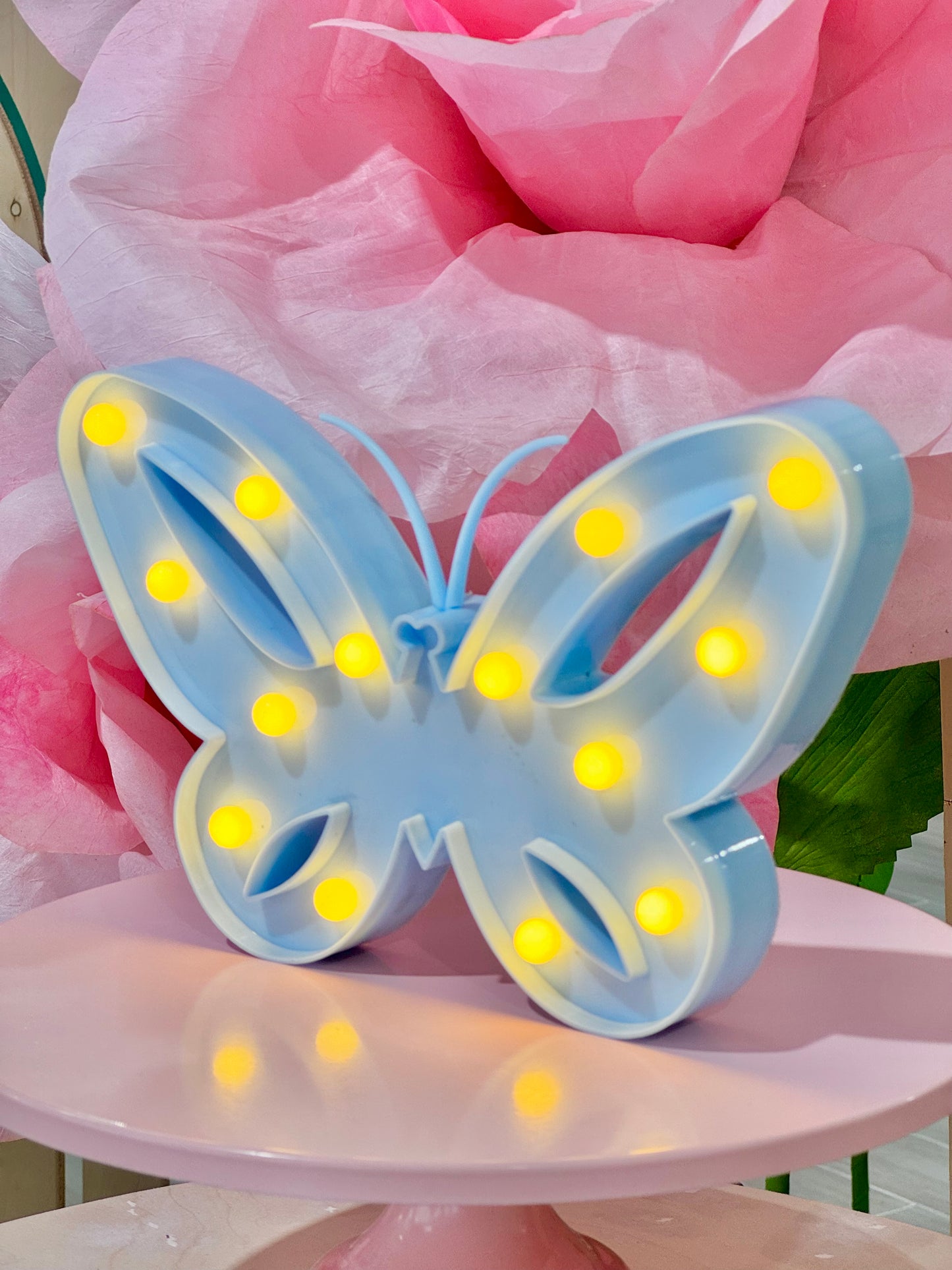 MA196 Battery Butterfly Lamp