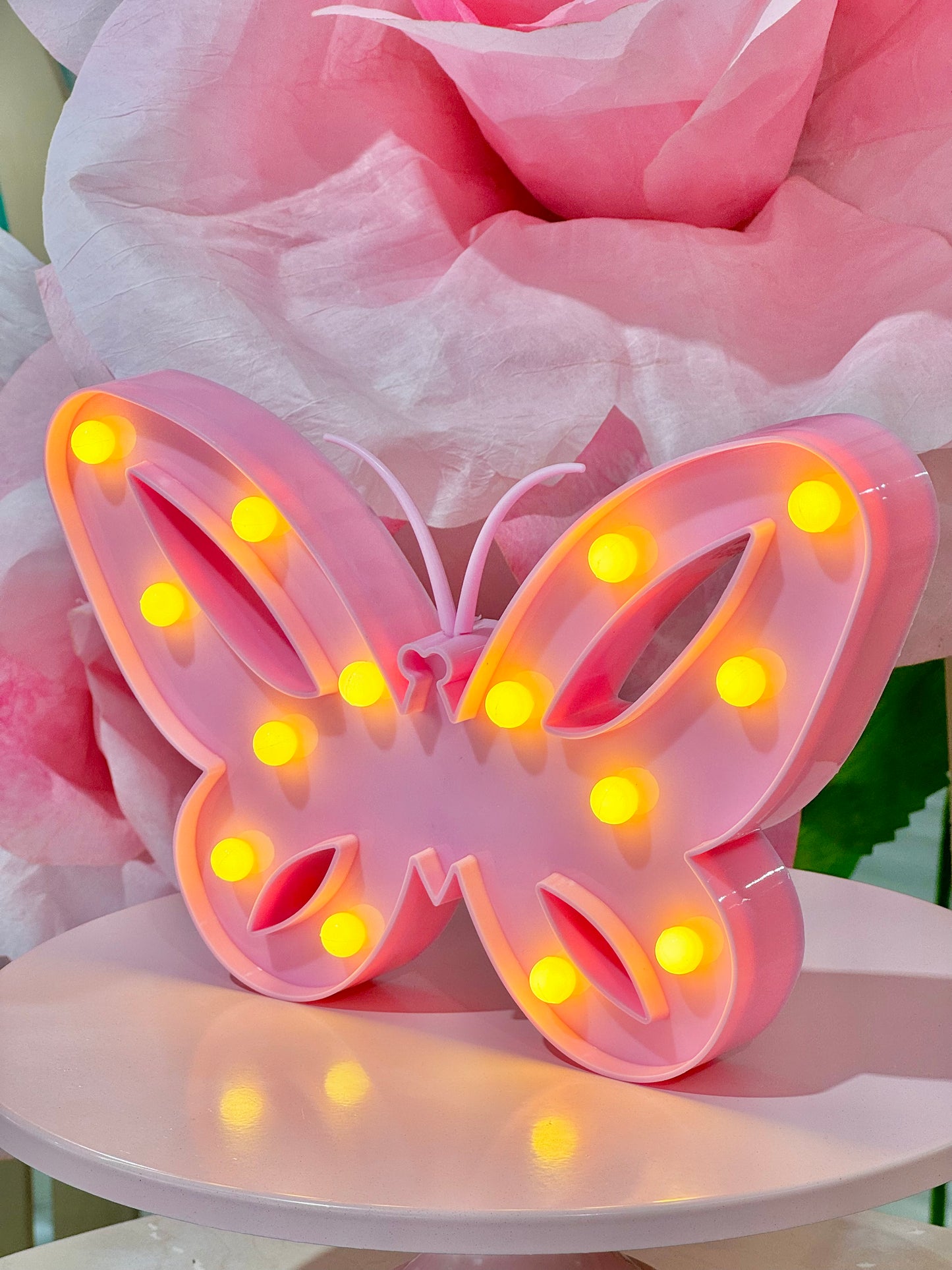 MA196 Battery Butterfly Lamp