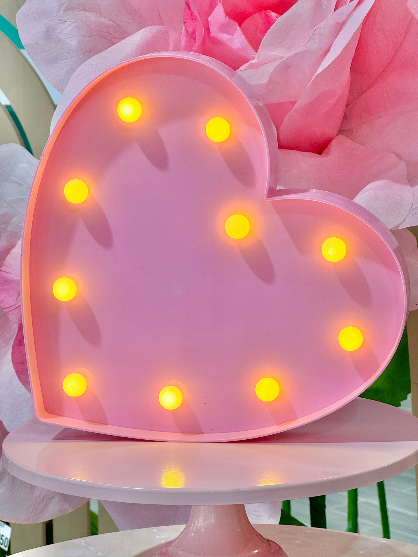 MA210 Battery Pink Heart Lamp