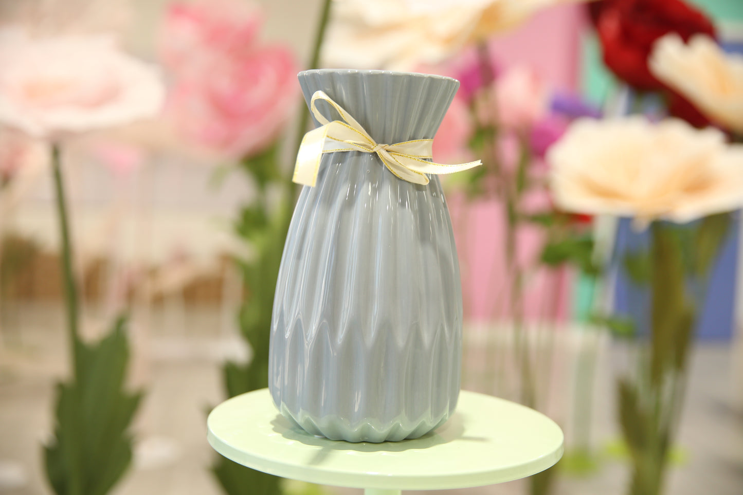 MA239-1 Large Blue Bow Vase